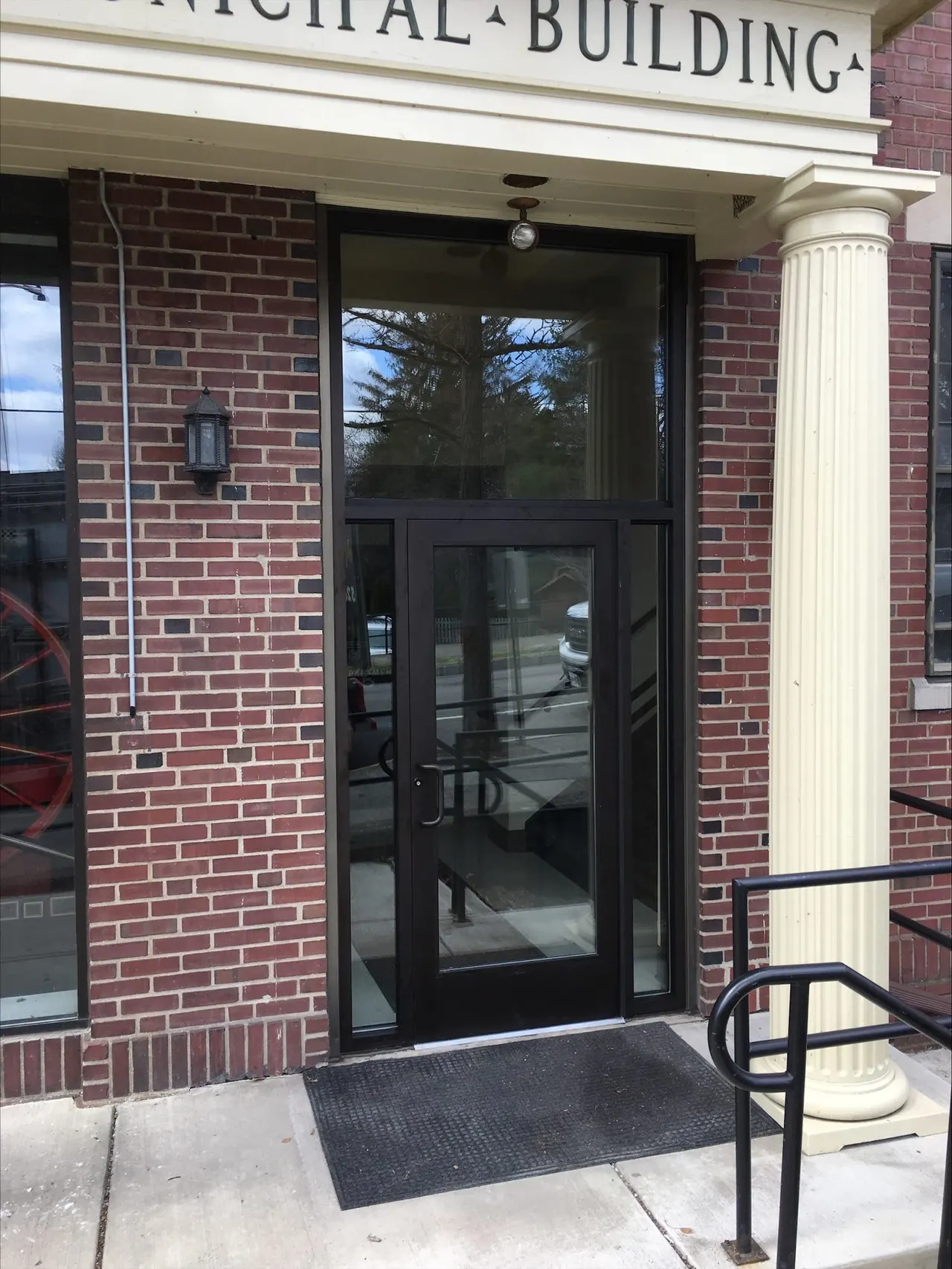Commercial glass and glazing work by Mesko Glass.